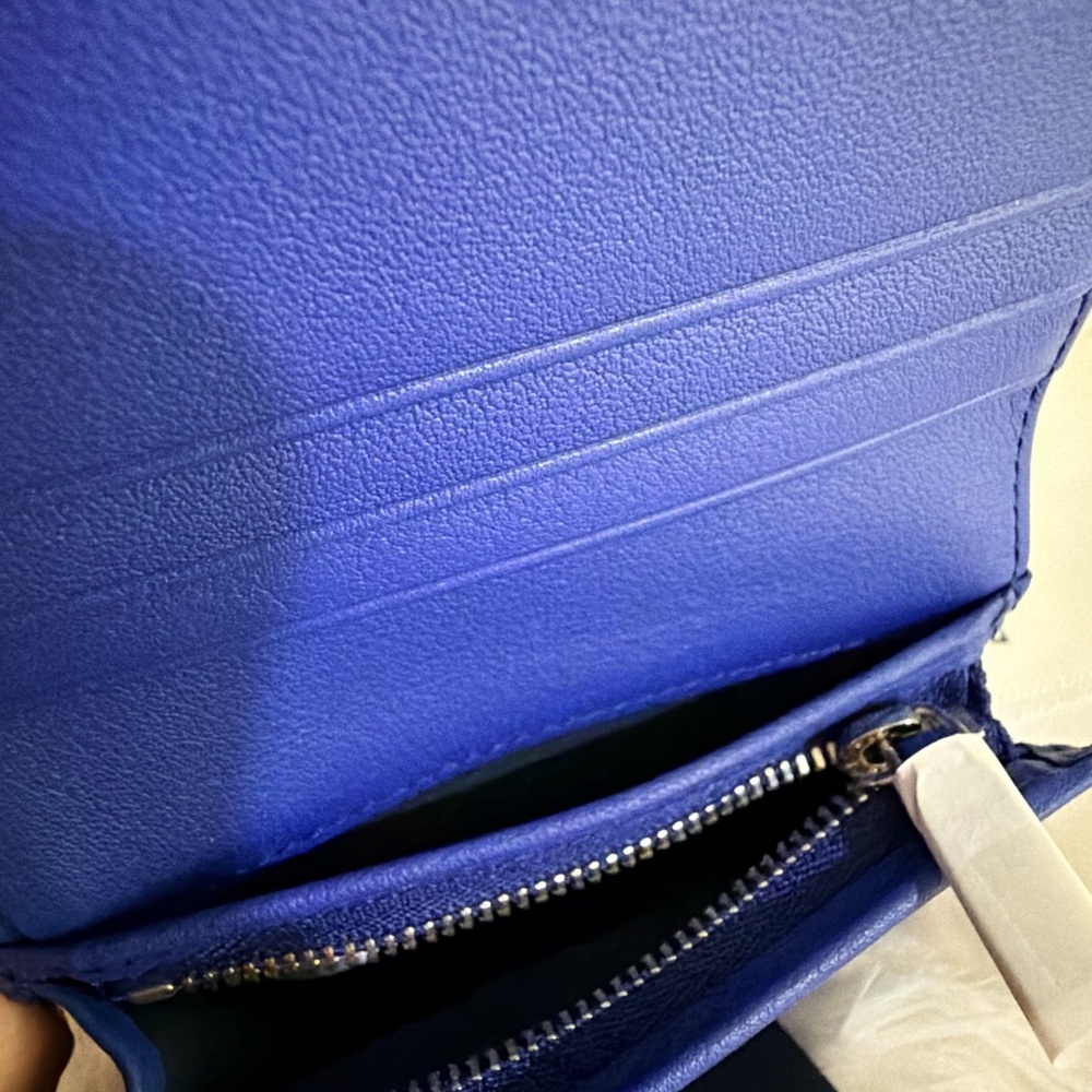MCM Vibrant Blue Card Holder Bills Wallet - Picture 10 of 13